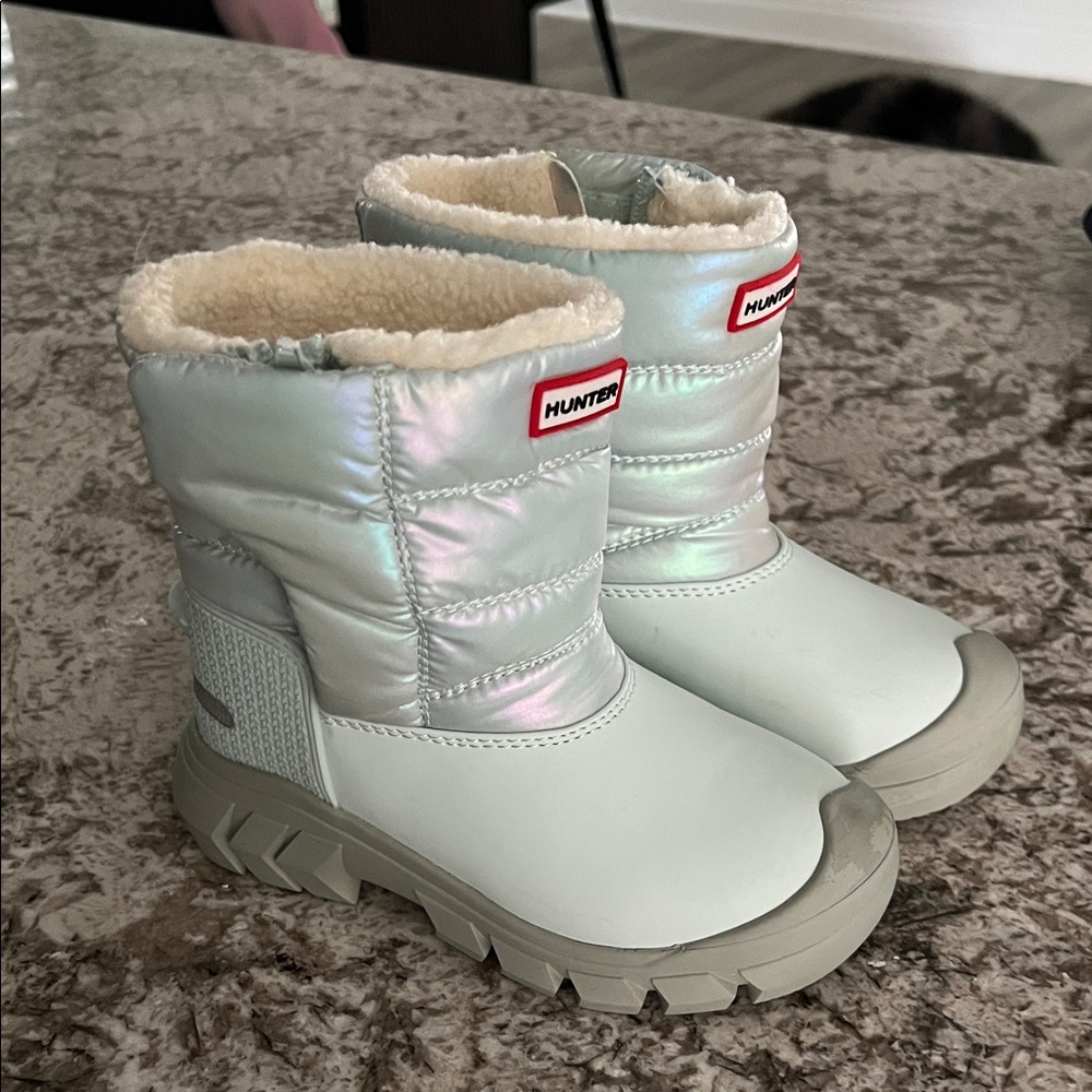 Hunter Kids' Metallic winter Boots size UK10